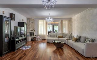 Vilă renovată P+1+M  | Foișor vitrat, grădină și jacuzzi - Poză 3