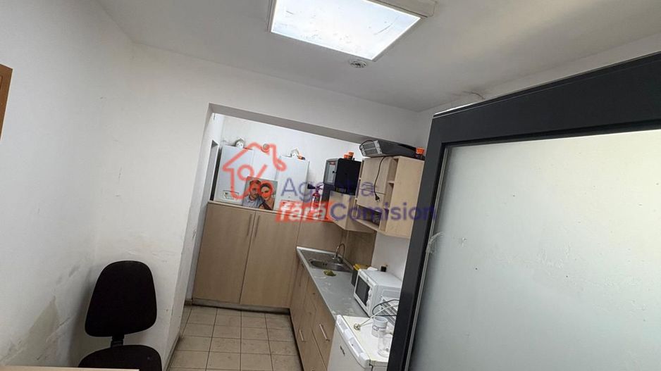 Spatiu Comercial/Depozitare, 270mp+1000mp parcare, Tatarasi - Poză 2
