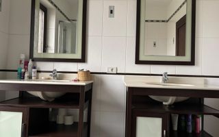 🏡 Casă individuală în Ronat – 6 camere, garaj dublu, finisată modern✨ - Poză 15