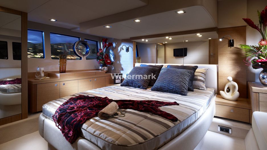 Apartament cu 4 camere de vânzare în zona Armeneasca - Poză 2