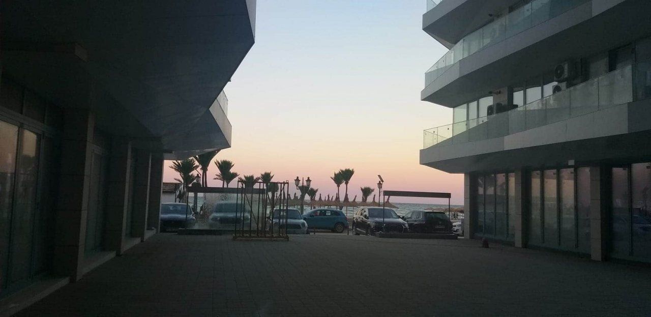 Studio in prima linie 32 mp  Et. 5/6  An 2000  Mamamia Zev Mediteraneo - Poză 7