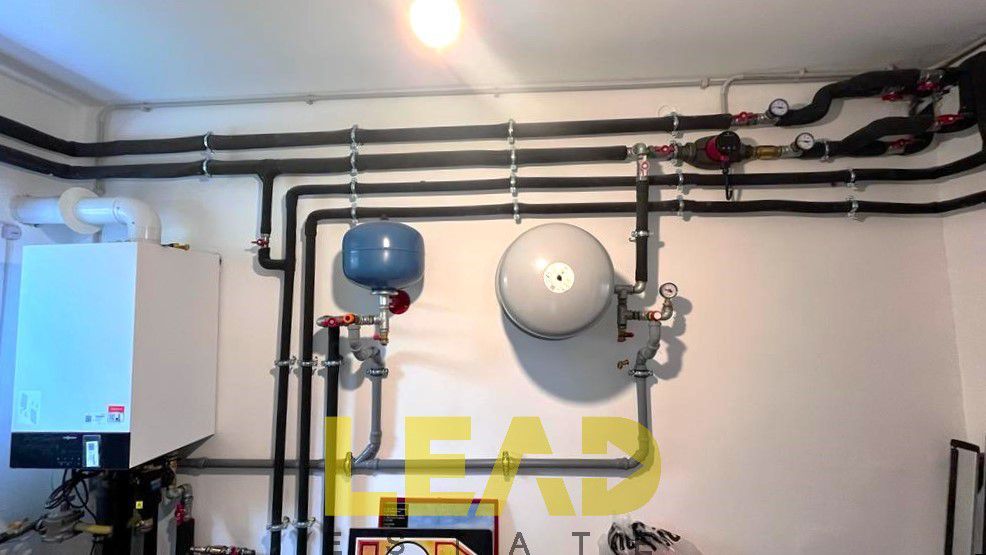 Casa renovata complet! 210 mp utili pe teren de 548 mp! - Poză 25