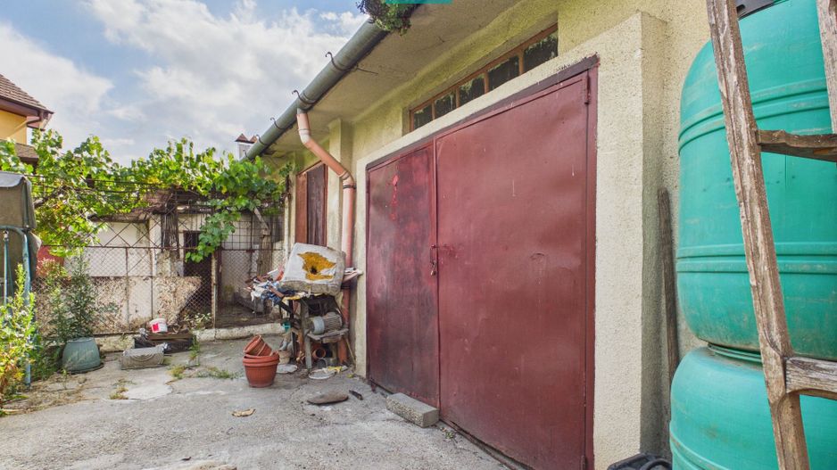 Casă cu 3 camere și teren de 450 mp în Pârneava - Poză 10
