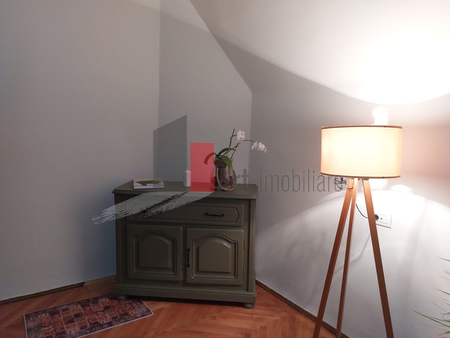 Apartamentul "DISINJATUR" , et. 1/1 in vila stil neoromanesc - Poză 12