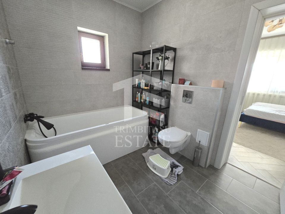 TUZLA - 3 camere | modern | lux | gata de mutat | complet mobilata - Poză 34