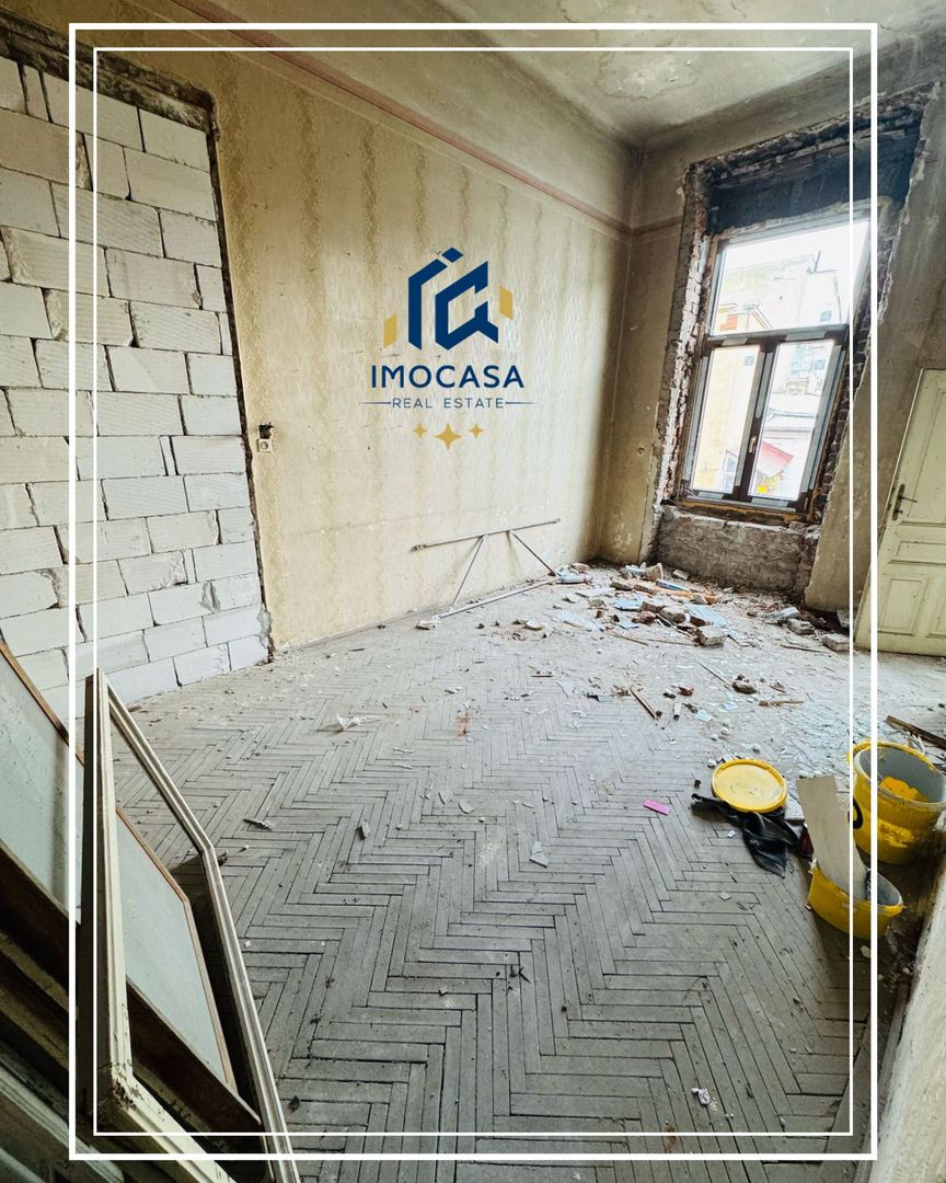 De vânzare Apartament 3 camere de renovat B-dul Decebal Arad - Poză 10