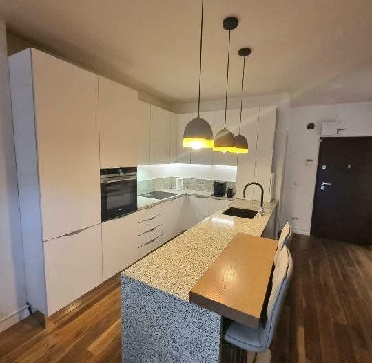 Apartament 6 camere, gradina privata - Poză 3