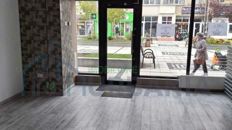 Spațiu comercial de închiriat, 78 mp, Esplanada Pașcani - Poză 1