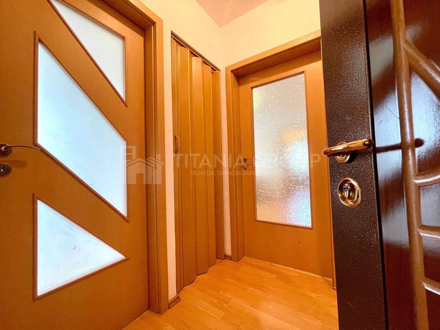 Apartament 2 camere, zona Astra - Poză 11