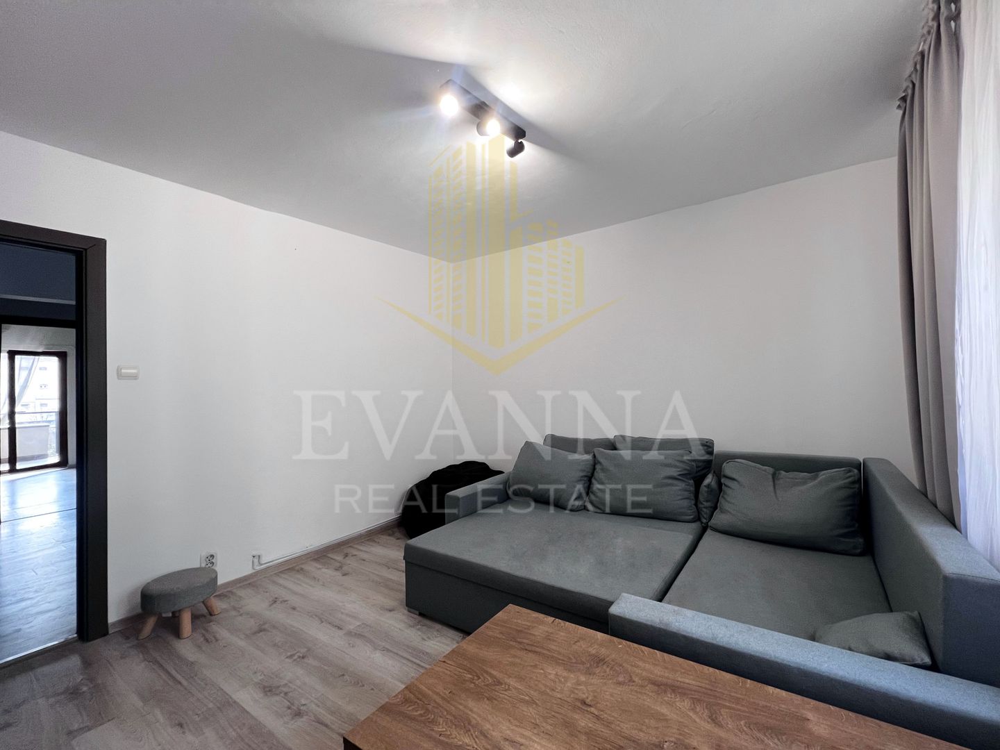 De inchiriat, 3 camere, etaj 2 -  Sasar, strada I.L.Caragiale. - Poză 5