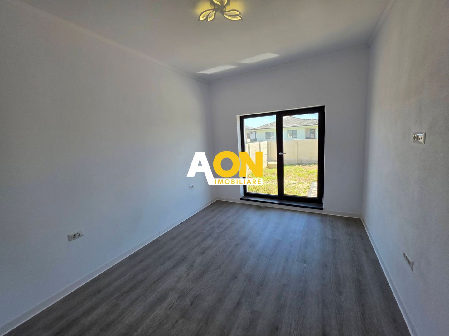 Casă 4 camere, 425 mp teren, panouri solare, cartier Orizont - Poză 8