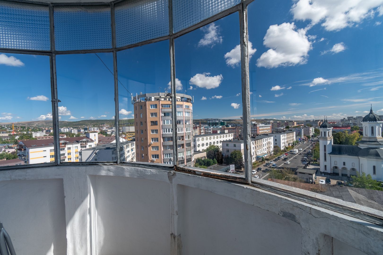 Apartament cu 2 camere decomandat de inchiriat Str.Bucuresti, 60mp - Poză 13