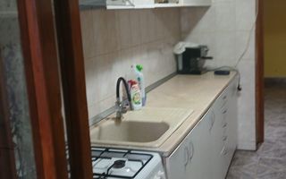 De inchiriat apartament cu 3 camere, I. C. Frimu, etaj 3, 450 euro - Poză 6