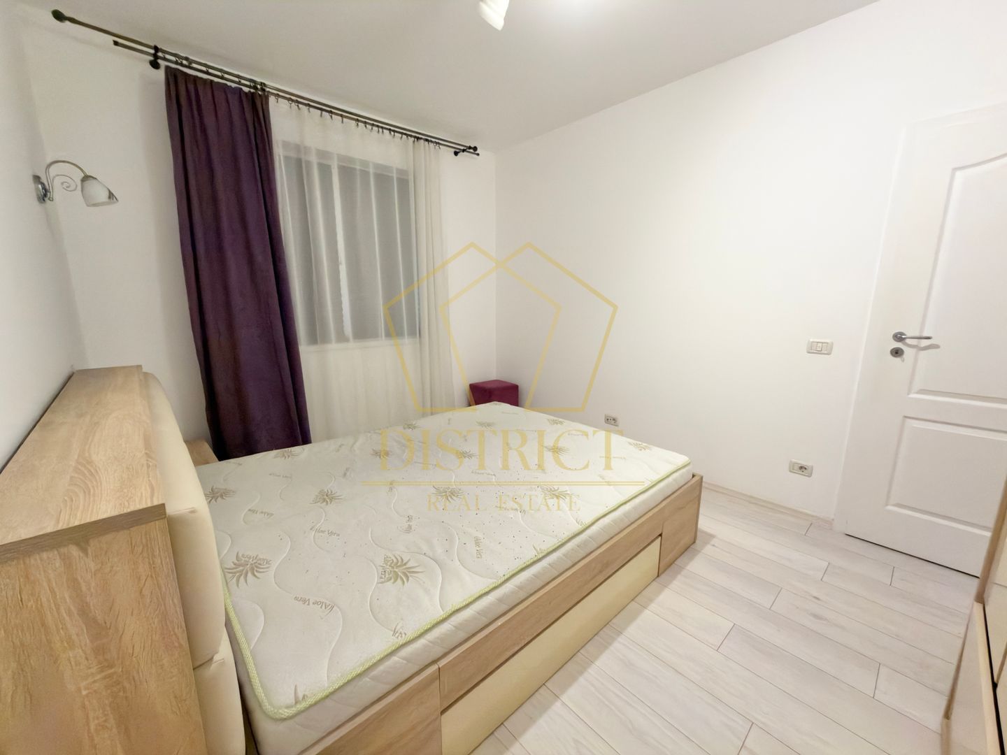 Apartament cu 2 camere complet mobilat si utilat in Giroc langa ESO la asfalt. - Poză 7