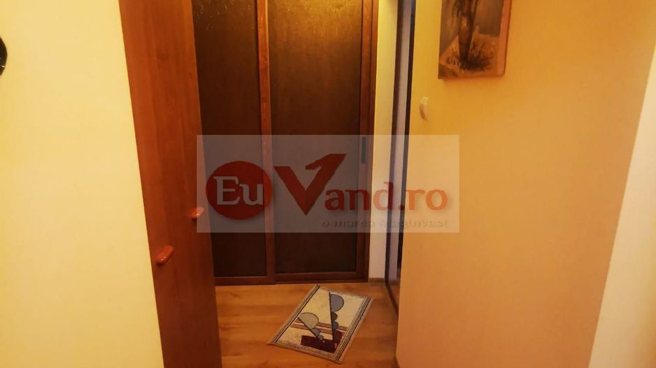 De vanzare apartament cu 3 camere Mazepa 1, BR-uri, etaj 4/10, 98.000 E - Poză 8