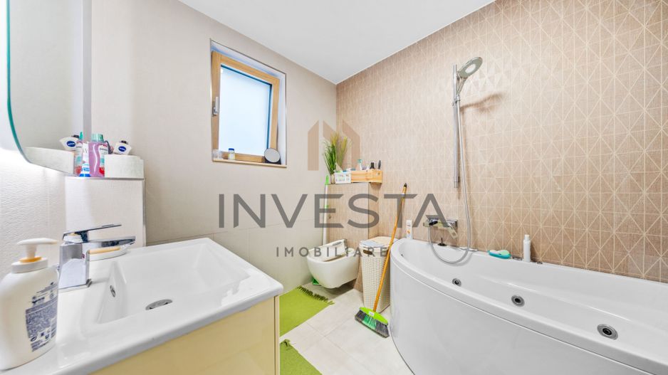 Vila exclusivista cu design elegant si eficienta energetica, Faget - Poză 9