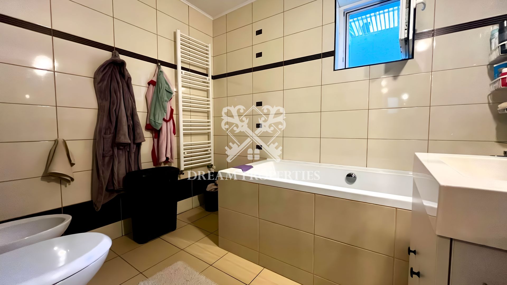 Apartament 3 camere la cheie, balcon, curte proprie, zona Apahida - Poză 7