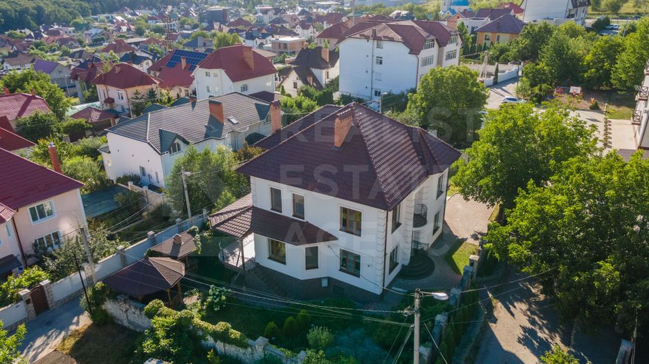Vânzare, casă, 5 camere, str. Basarabilor, Buiucani - Poză 2
