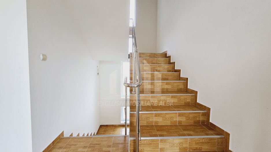 Apartament 3 camere | Scara interioara | 120 mp | Garaj | Alba-Micesti - Poză 5
