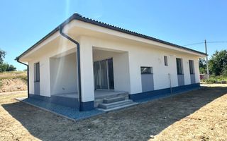 Casa de vanzare Satu Nou de Jos cu priveliste - zona retrasa - Poză 4