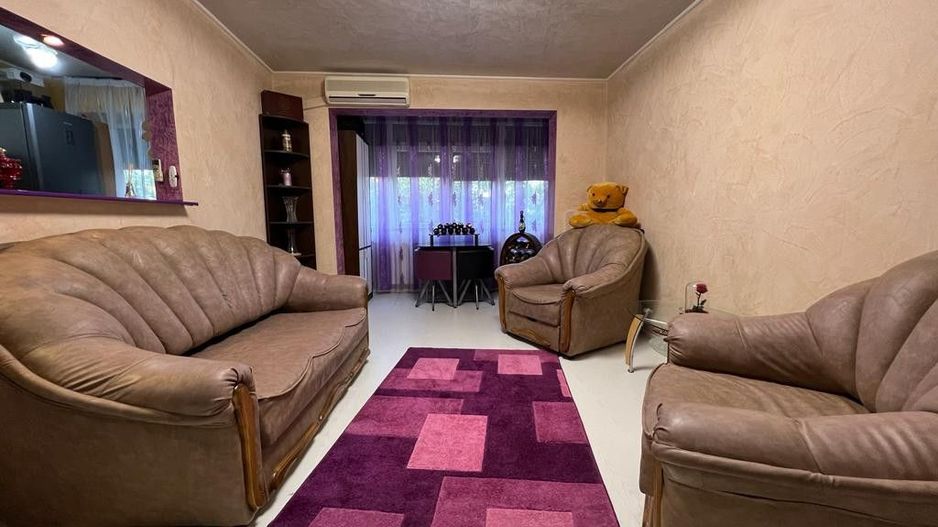 Tomis Nord - Apartament decomandat cu 2 camere, mobilat și utilat. - Poză 4