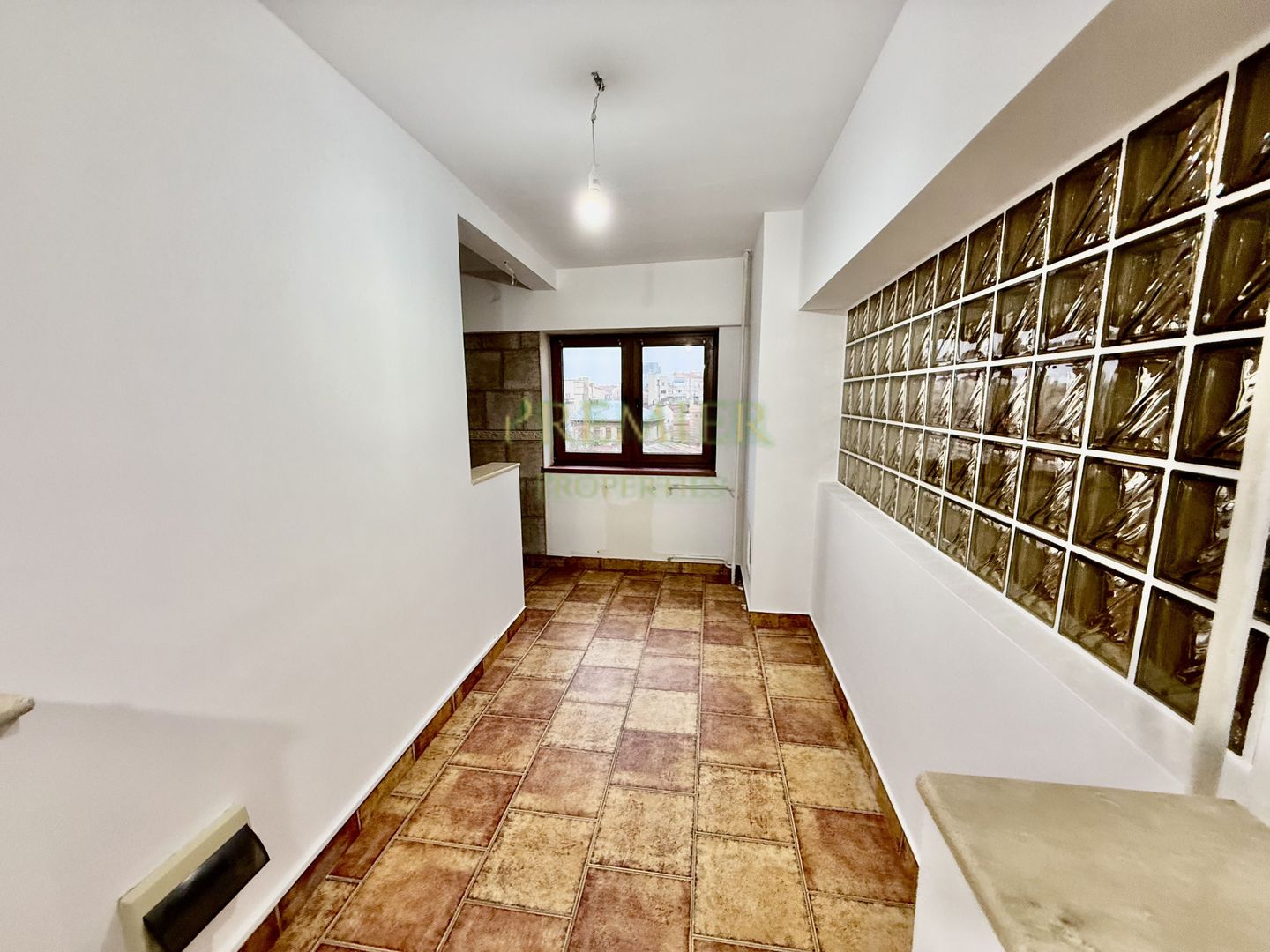 Spațiu de birouri cu 3 camere de vânzare în P-ta Unirii, Bucuresti - Poză 4