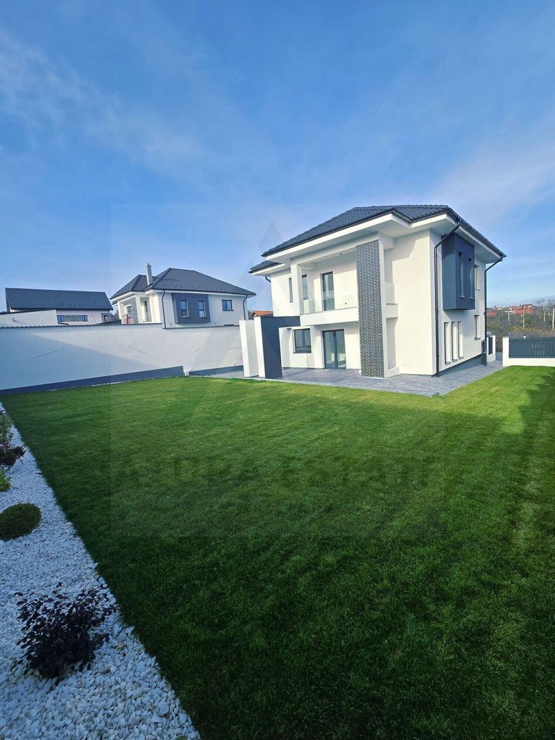 Casa exclusivista individuala echipata premium si teren 500 mp in Daia - Poză 4