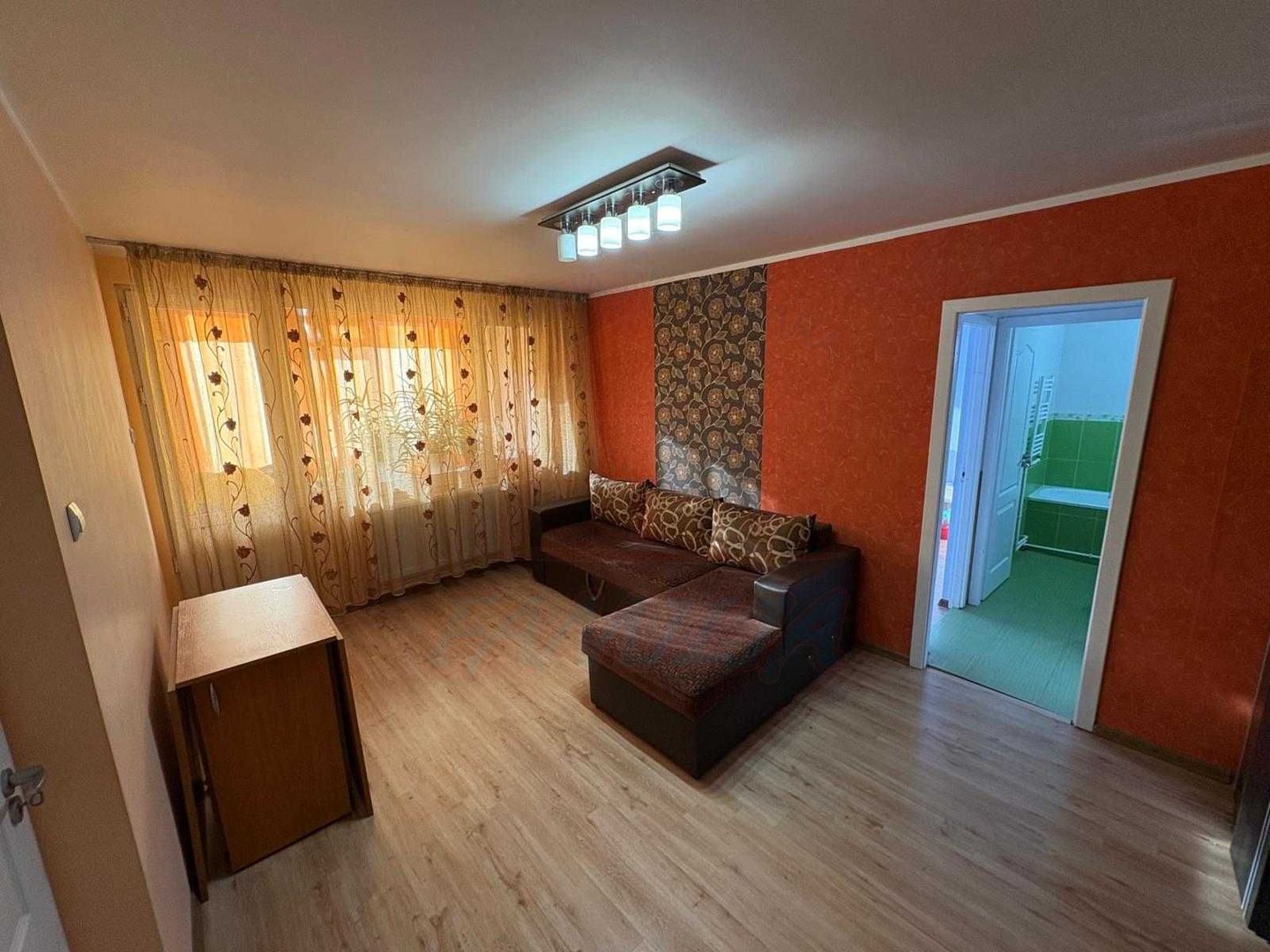 APARTAMENT 2 CAMERE DE VÂNZARE – ȚIGLINA 2 - Poză 2