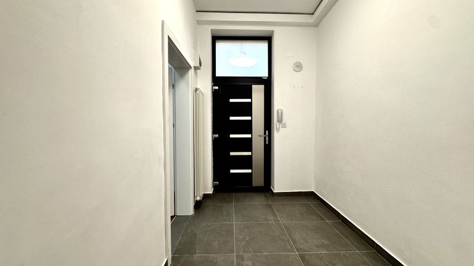 Spațiu birouri - renovat integral, etaj 1, in Piața Unirii - Poză 12