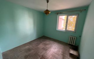 Apartament 4 camere, etaj 1/4, zona Mausoleul Eroilor - Sud - Poză 5