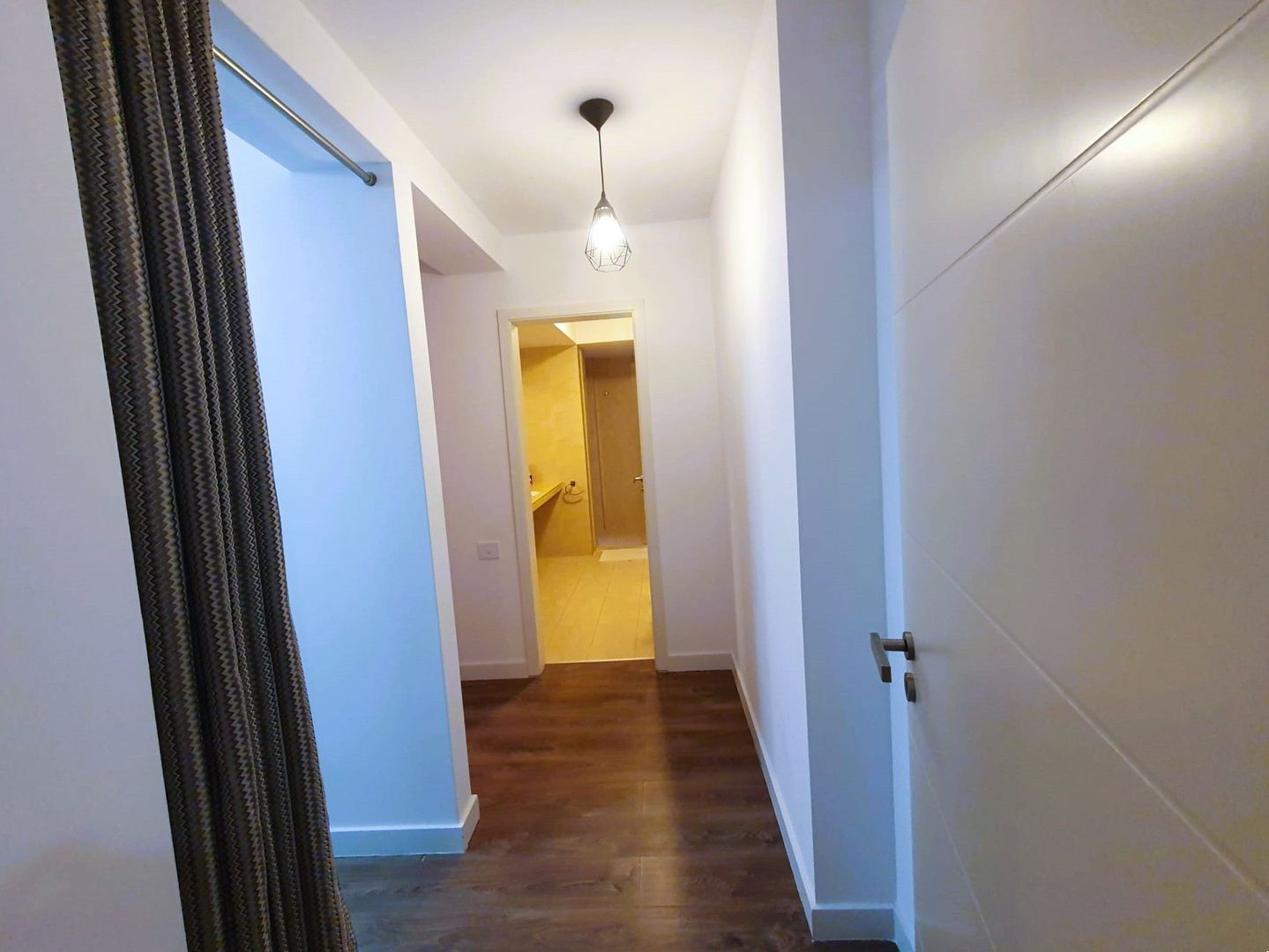 Penthouse cu 2 parcări subterane, vedere panoramică spre Tâmpa – Centrul Civic - Poză 17