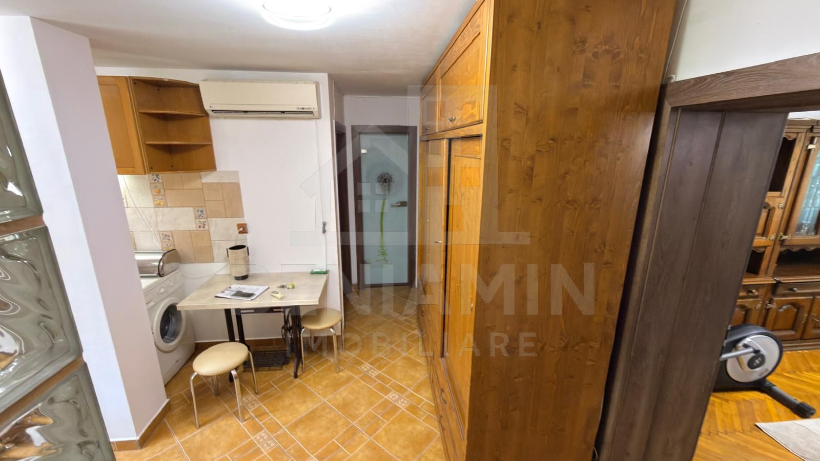 Apartament 3 camere Calea Bucuresti parter mobilat si utilat 56mp - Poză 8