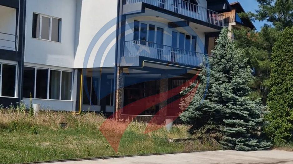 Pensiune Premium de Vânzare pe Malul Dunării – Eșelnița | 0% Comision - Poză 30