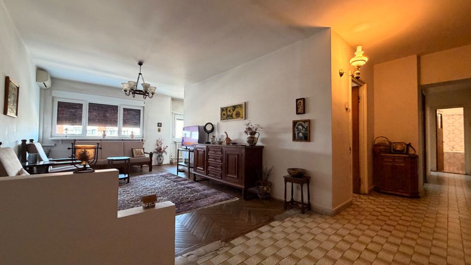 APARTAMENT 4 CAMERE | MIHALACHE | BLOC 84' - Poză 3