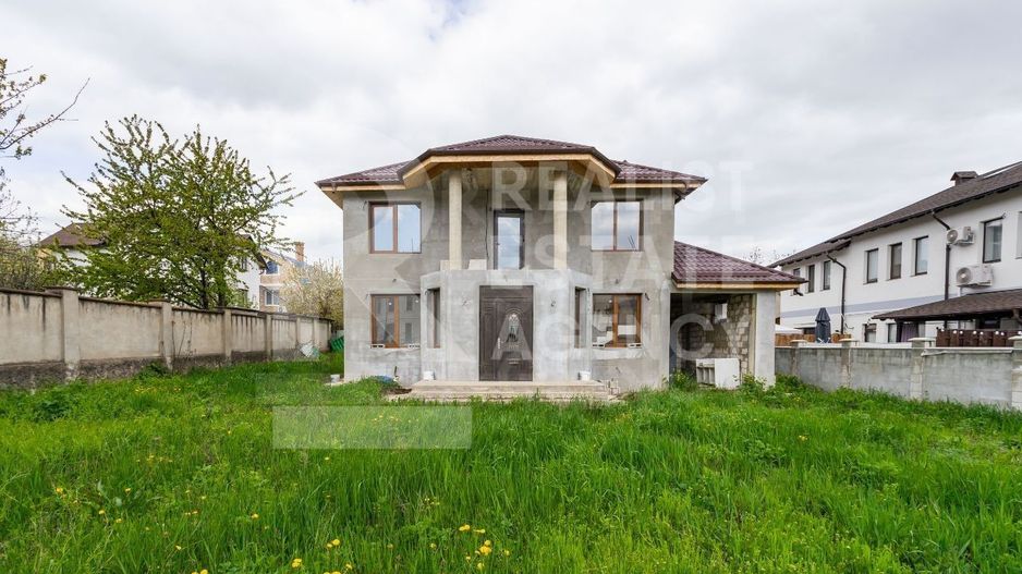 Vânzare casă , 240 mp., ул. Păcii, Durlești - Poză 2