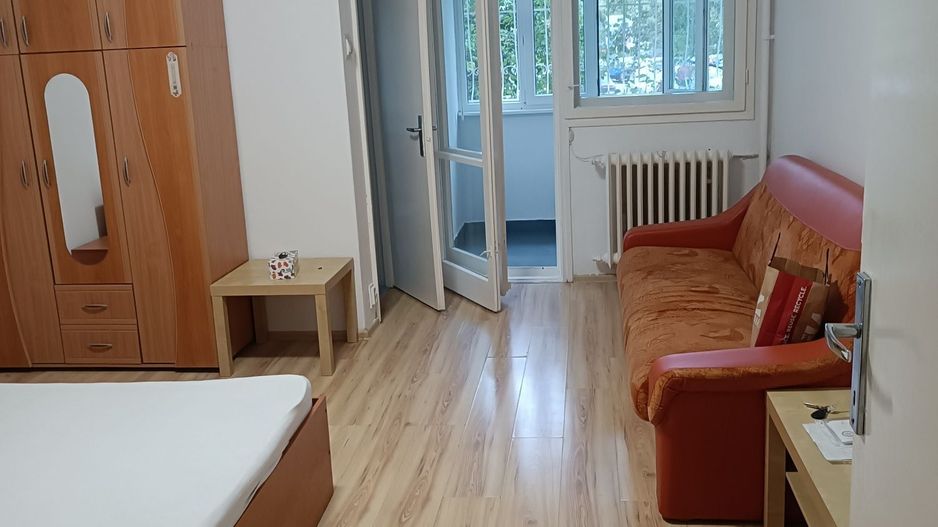 Garsonieră mobilată complet, boiler, etaj 4, metrou Titan, pet friendly - Poză 2