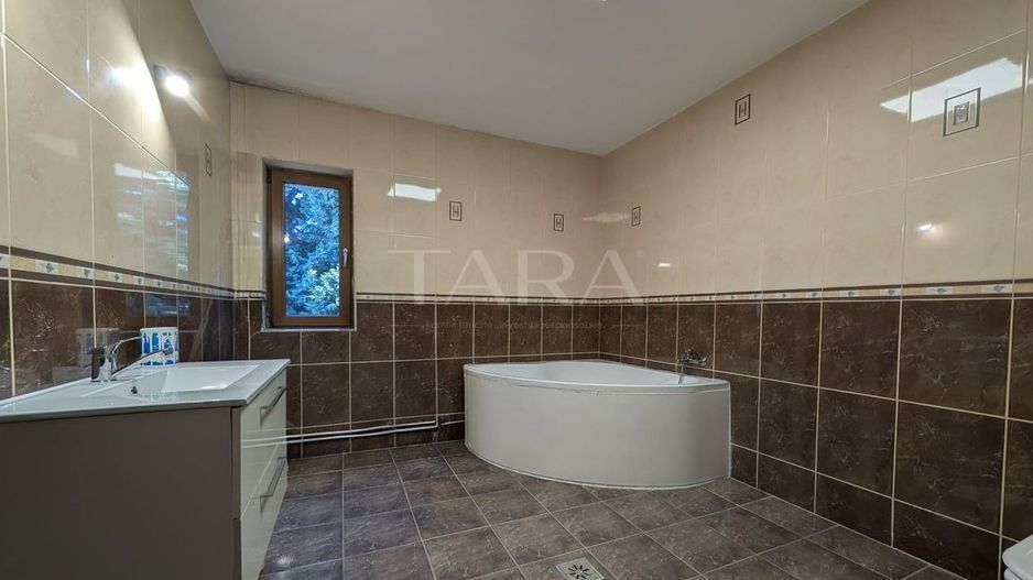 Apartament 4 camere, Cluj-Napoca, etaj 2, decomandat, 3 balcoane. - Poză 7