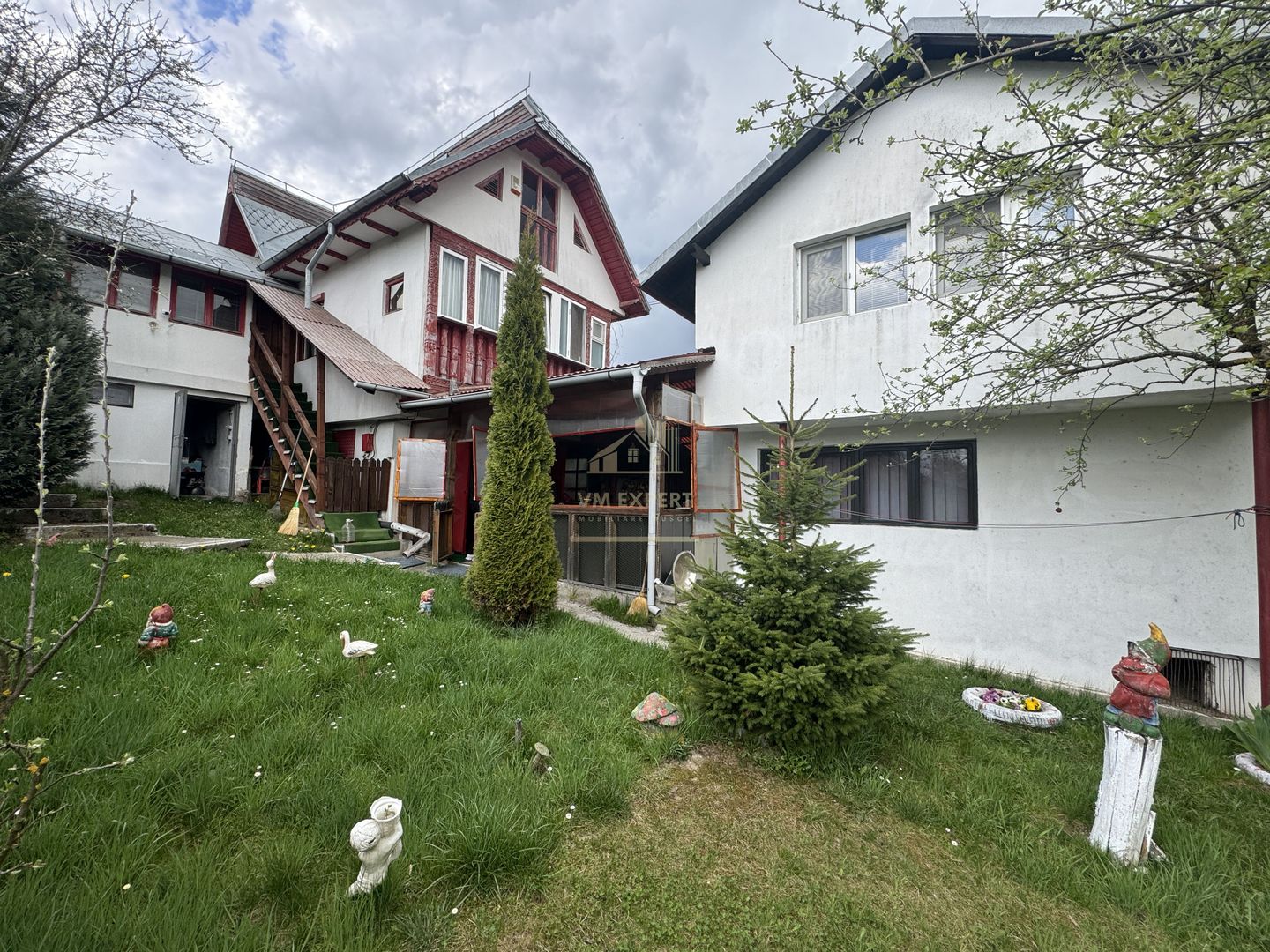 CASA DE VACANTA ZONA RUCAR - POSADA - Poză 1