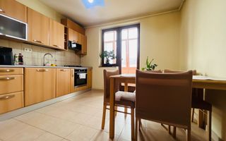 Apartament cu 3 camere cu scara interioara, Cetate - Poză 2