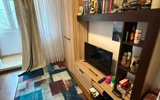 Apartament 2 camere, investiție cu chiriași 92000 EURO - Poză 2