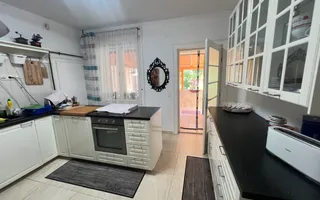 Vilă spațioasă, Dorobantilor–Pretabilă pentru 2 familii,  1570mp teren - Poză 20