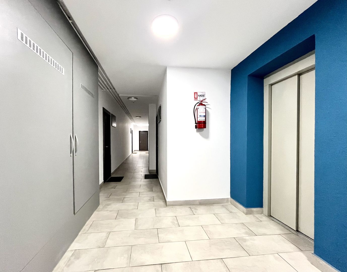 Apartament 3 camere, primitor si spatios, Zona Central - City of Mara - Poză 15