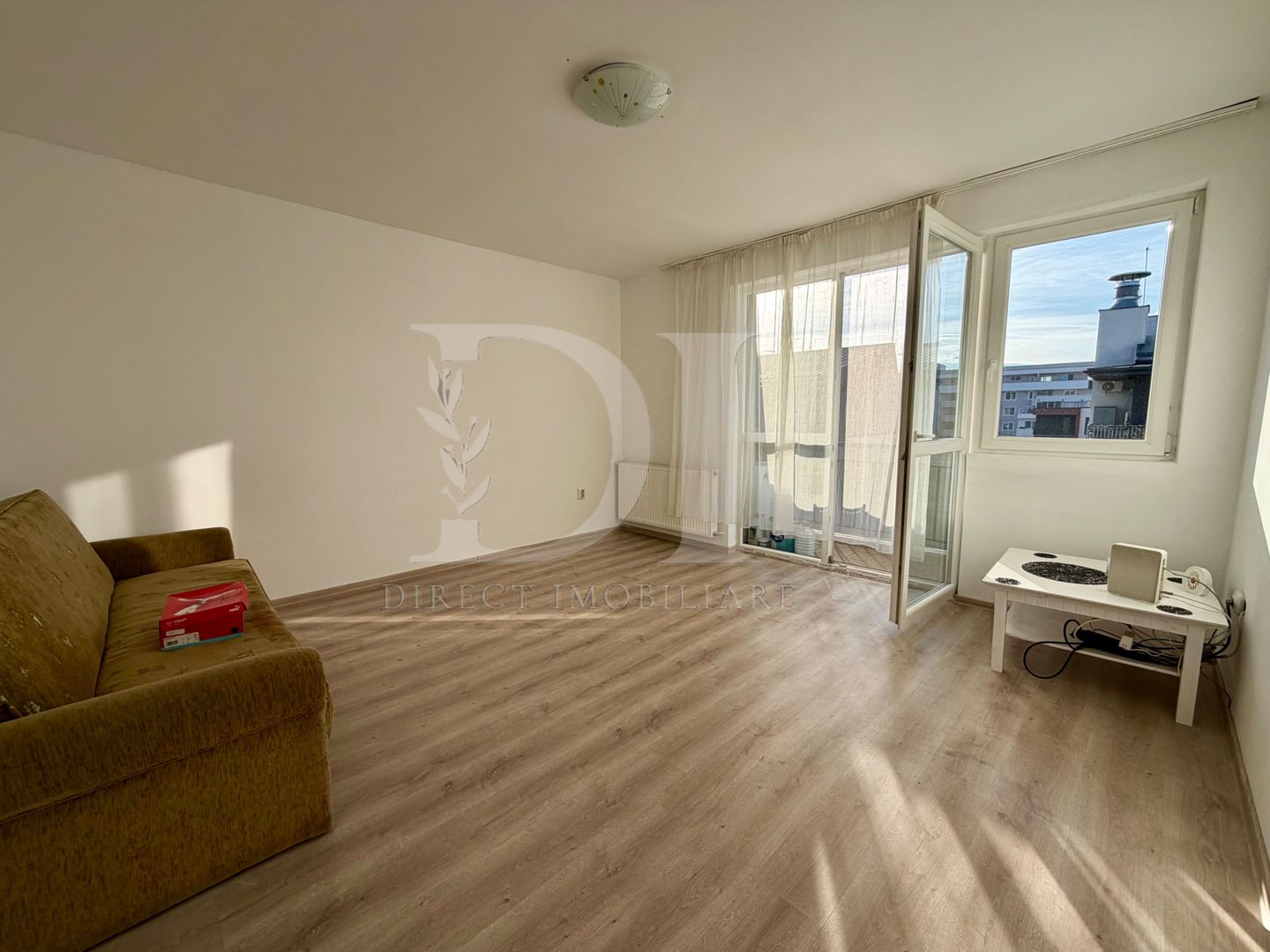 Apartament decomandat / etaj intermediar / Zona Florilor - Poză 3