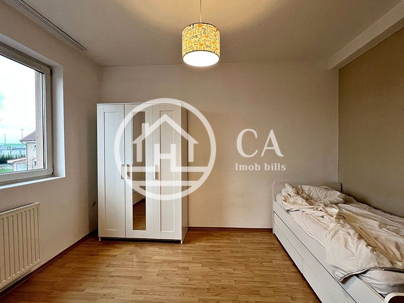 Casă de închiriat cu 4 camere în Cartierul Europa, Oradea - Poză 1