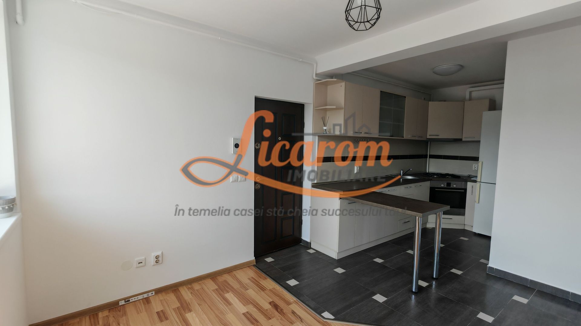 Apartament luminos 3 camere,Parter, parcare,Râșnov, Cartier Covaciu - Poză 17