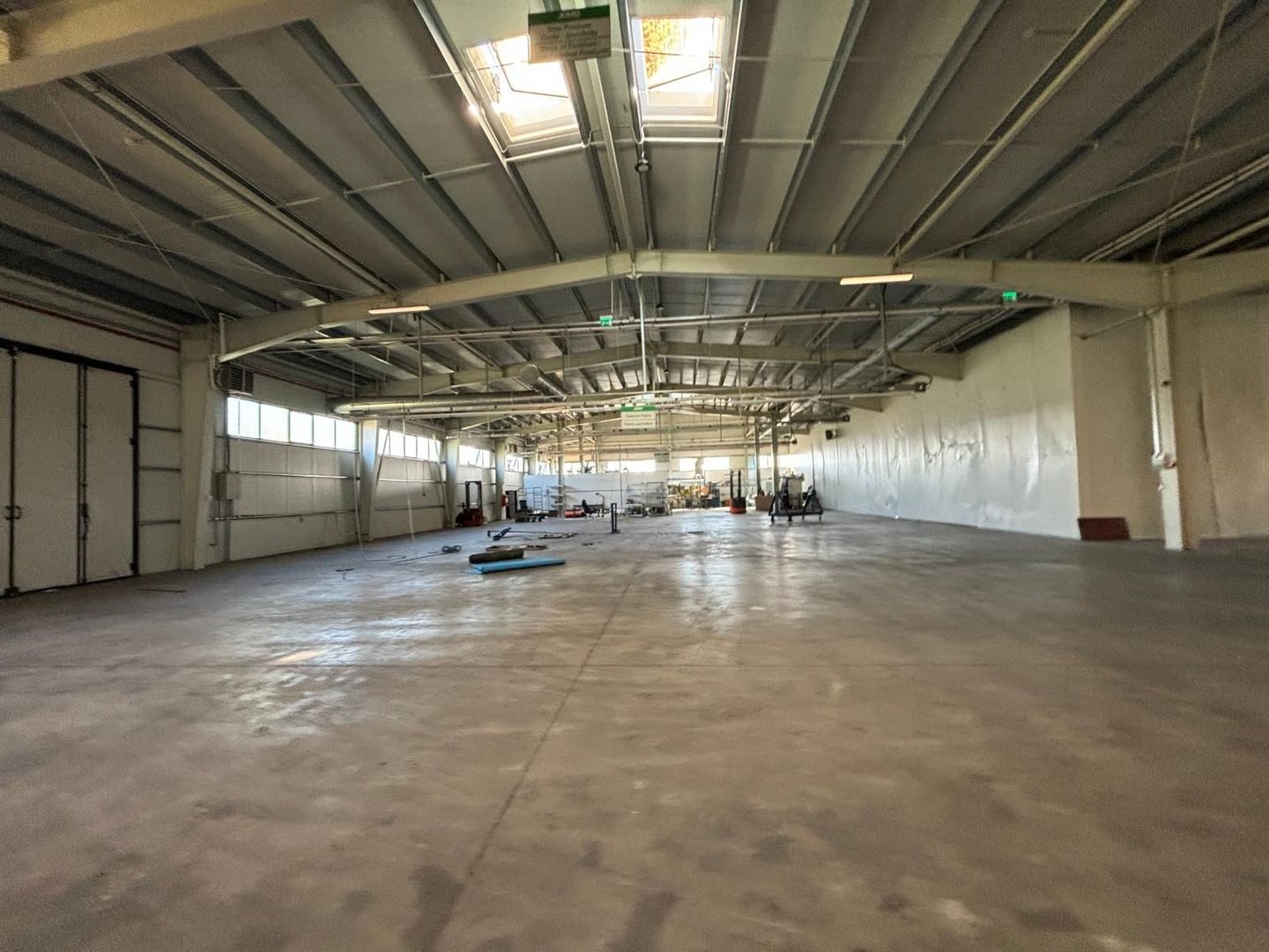 Hala 5000 mp dotata pentru productie si depozitare ISU categoria D - Poză 44