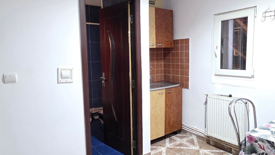 Apartament cu 4 camere + GARSONIERĂ la același etaj – VASLUI, Zona CARTIER - Poză 15