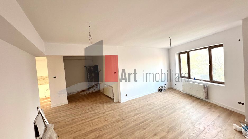Apartament superb 3 camere Piata Muncii - Poză 2