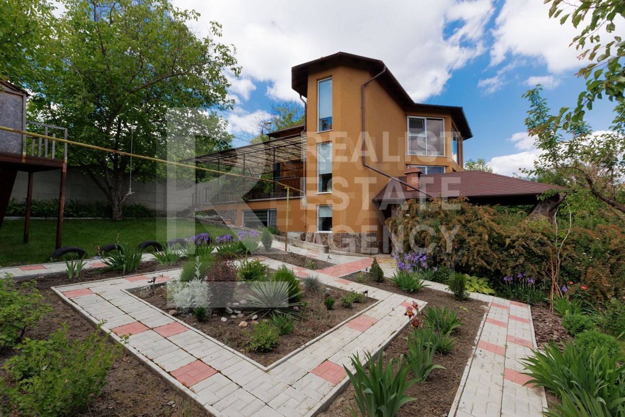 Vânzare, casă, 3 nivele, 6 camere, Mileștii Mici - Poză 2