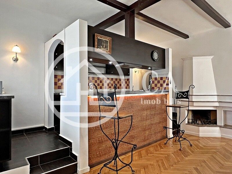 Apartament de închiriat cu 4 camere în zona ultracentrală, Oradea - Poză 5